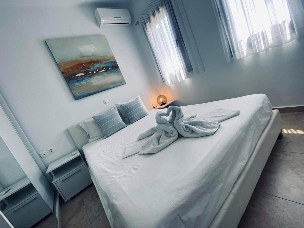 Arbutus - Relaxing Apartment With Fantastic Views เยโอริยิอูโปลิส ภายนอก รูปภาพ